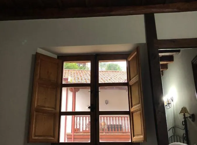 La Cuadrona אורחן לה הרמידה